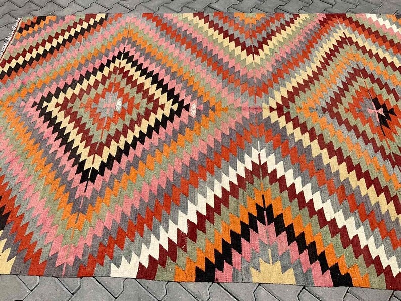 Turkish Kilim Rug, area rug, 115x 74 , Vintage Turkish kilim, vintage rug, bohemian, Turkish, pink kilim, 2024 home decor, diamond, KILIM image 2