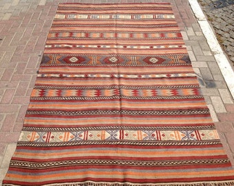 RUSTIC Turkish rug, Kilim rug, Vintage Turkish kilim rug, area rug, kilim rug, kelim rug, vintage rug, bohemian rug, Turkish rug, faded, 597