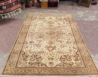 Area Rug, 117'' x 77'', neutral color rug, beige rug, Muted color rug, Hand knotted rug, rug, center medallion design rug, vintage, 100x