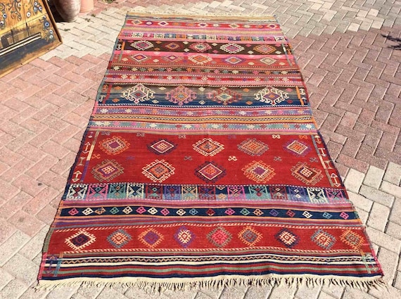 Alfombra de pasillo turca muy larga en rojo, beige y azul en venta en Pamono