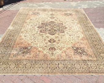 Oversized Oushak Rug, 138" x 101", Area rug, Distressed Antique Oushak Rug, Oushak rug, neutral color rug, Faded rug, rug, large rugs, 027x