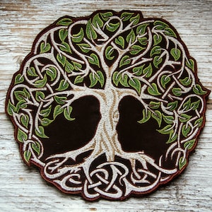 Patch albero della vita celtico, ricamo albero fatto a mano, Keltischer Lebensbaum Aufnäher, Schnörkelbaum Stickerei, FATTO A MANO CON AMORE, 20cm