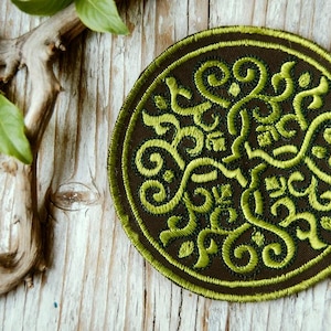 Handgemachter Mandala Aufnäher, Orientalischer Mandala Aufnäher, Ornament, mit Liebe HANDMADE, ohne Stickprogramm, 9 cm