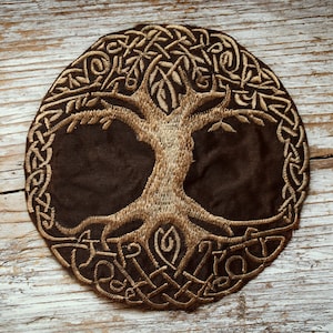 Handgestickter Lebensbaum Aufnäher, Keltischer Baum Aufnäher, Stickkunst, Applikation, MADE WITH LOVE, ~15,5cm
