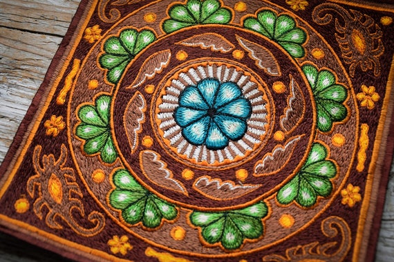Huichol Peyote Mandala Patch, Huichol Art Embroidery, Hikuri Peyote Stitchery, Peyote Mandala Aufnäher, HANDMADE WITH LOVE, 21 cm, 8 Zoll