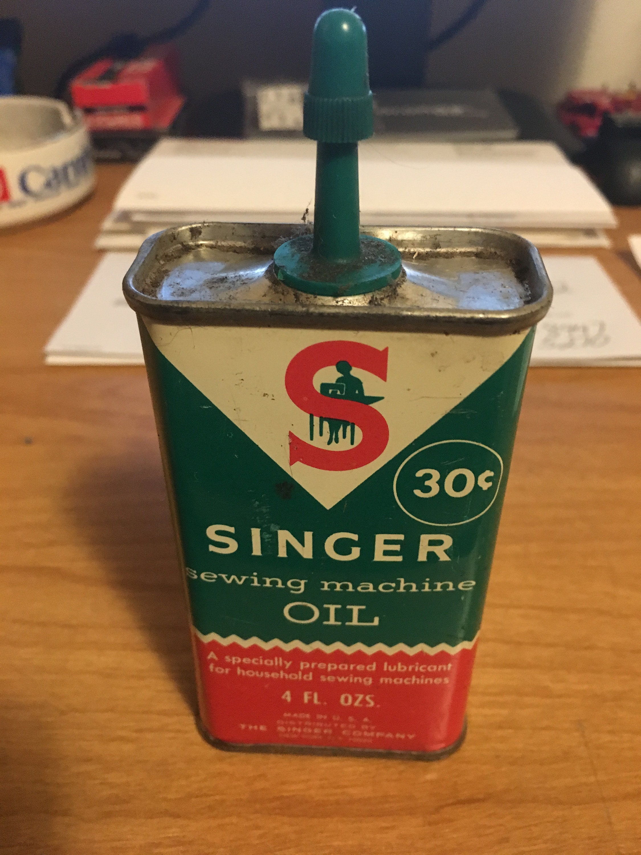 Vintage Singer Sewing Machine Oil Can Screw On Top
