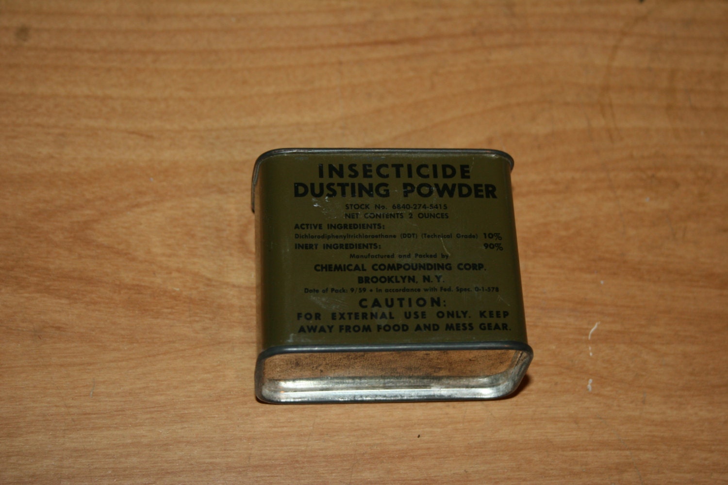 Vintage GI Army Issue Insecticide Dusting Powder Tin Dispenser