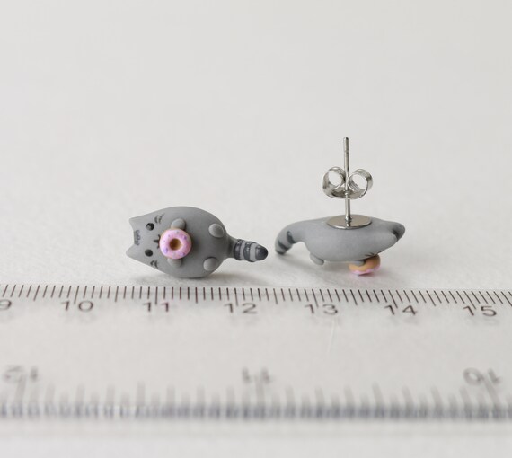 Pusheen Et Donut Boucles D Oreilles Kawaii Chat Stud Boucles D Oreilles Chat Anime Miniature Animaux Pusheen Et Donut Boucles D Oreilles Kawaii Chat Stud Boucles D Oreilles Chat Anime Miniature Animaux