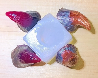 Set of 2 Low Devil Horn Molds for Resin - Epoxy and UV