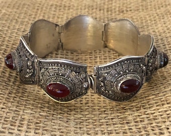 Vintage Chinese Export Style Carnelian Sterling Filigree Bracelet
