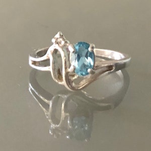 Vintage Sky Blue Spinel and Sterling Wave Ring