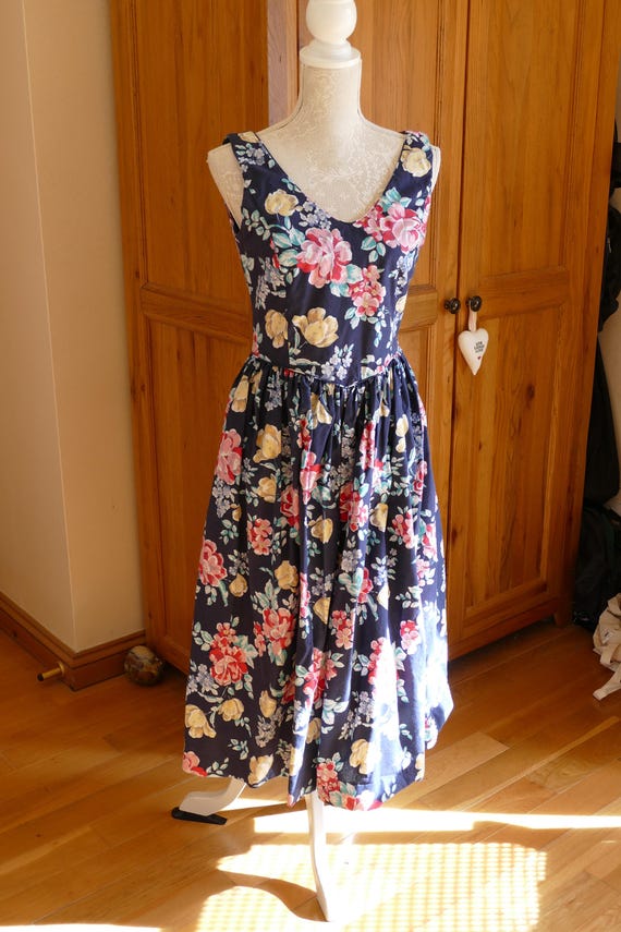 Beautiful, Vintage Laura Ashley Dress. Garden Picnics, Summer Evenings. - Etsy Beautiful, Vintage Laura Ashley Dress. Garden Picnics, Summer Evenings. - Etsy