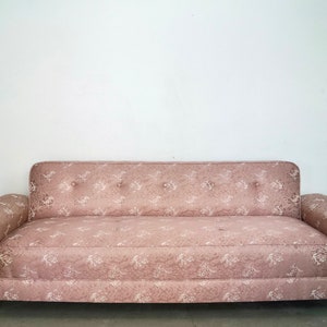 1950’s Mid-Century Modern Convertible Pink Sofa Bed / Sofa Sleeper