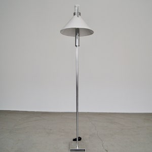 Amazing Mid-century Modern Designer Floor Lamp by Robert Sonneman With Unusual Design image 3