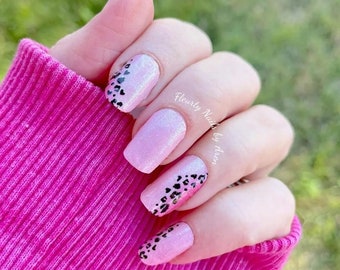 Spotted Soulmates (Light pink and dark pink with cheetah print) Limited Release Valentines Day Color Street