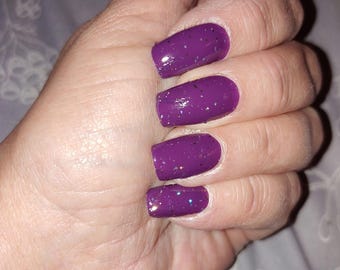 Berry Dreamy (deep berry with micro sparkles) limited release Retired Color Street Nail Strips