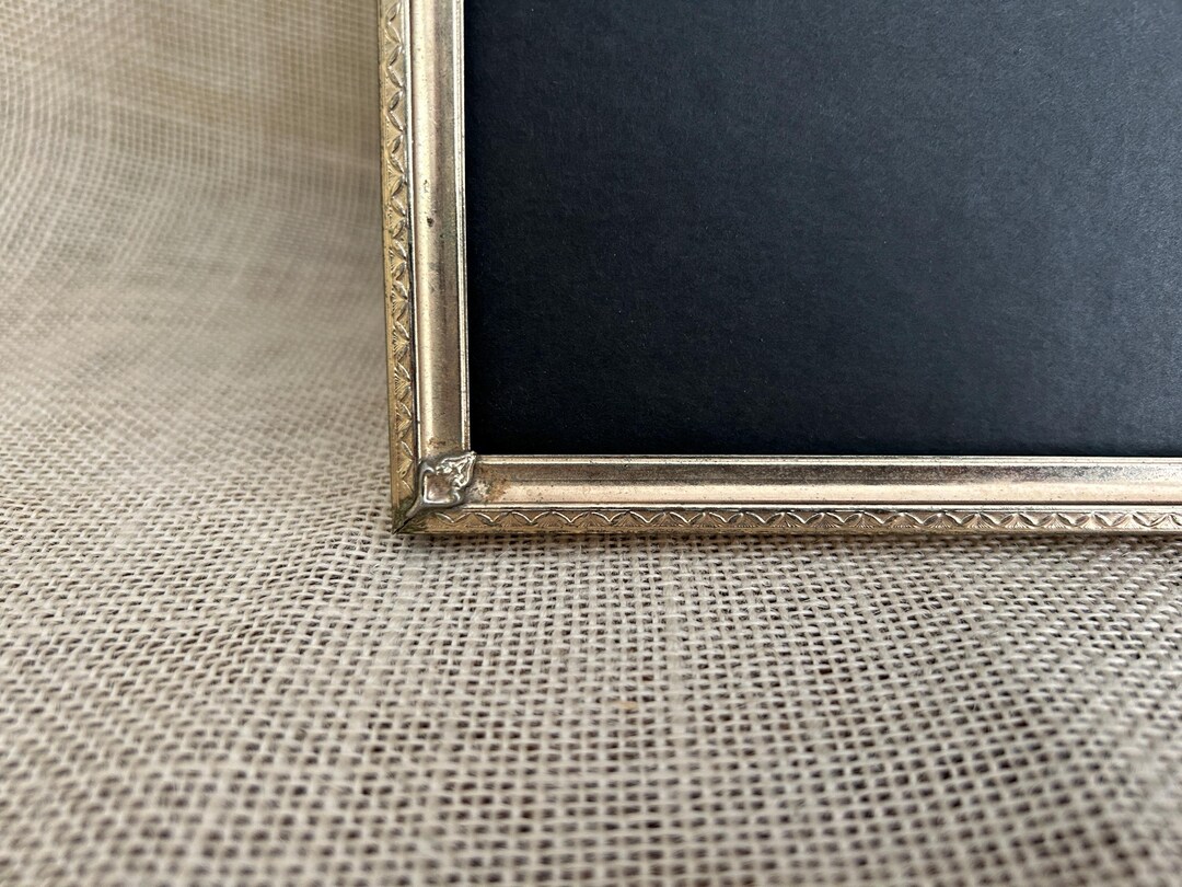 Vintage 8 X 10 Gold Metal Picture Frame8 X 10 Tabletop Easel-back ...