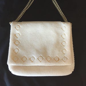 Vintage White Beaded Purse--Faux Pearl Purse--Beaded Bag with Gold Chain Strap--Wedding Purse--60&#39;s Handbag--Summer Handbag