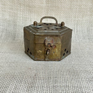 Vintage Brass Box--Brass Cricket Box--Octagon Brass Box--Trinket Box--3x3 Pierced Brass Box--Small Jewelry Box
