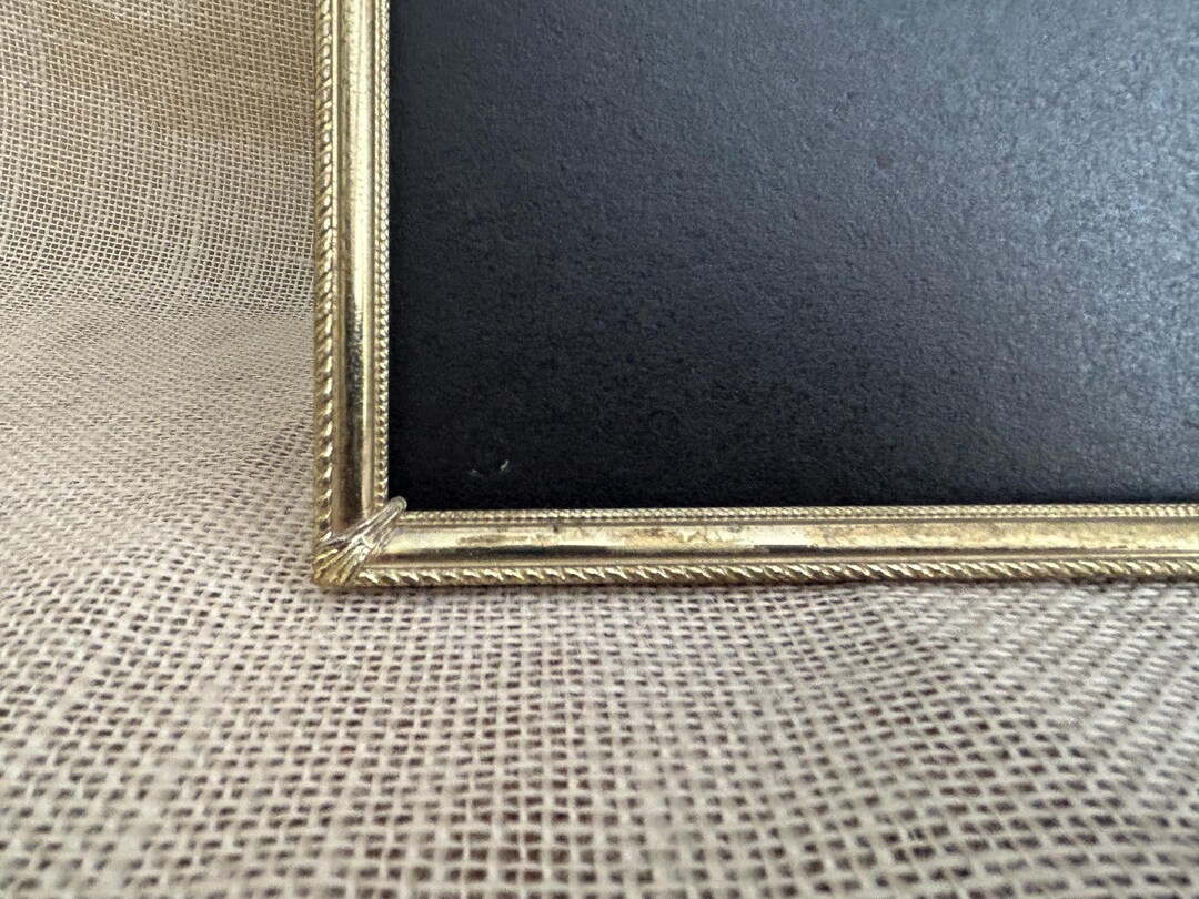 Vintage 8 X 10 Gold Metal Picture Frame--8 X 10 Gold Tabletop Easel ...