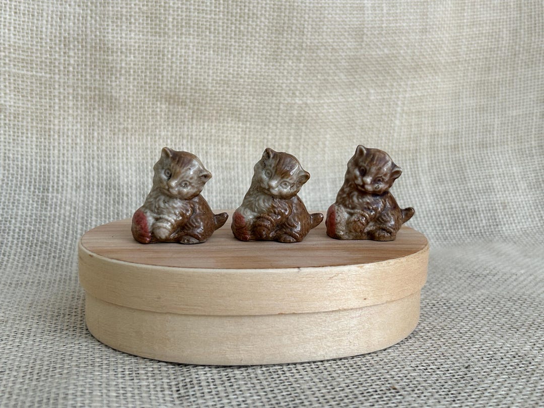 Wade Whimsies Kitten Figurine – Brown Tabby Cat With Yarn - Etsy
