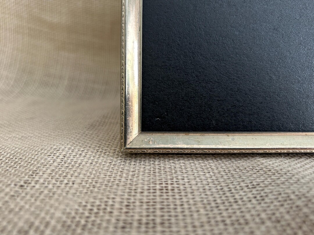 Vintage 8 X 10 Gold Metal Picture Frame8 X 10 Tabletop Easel-back ...