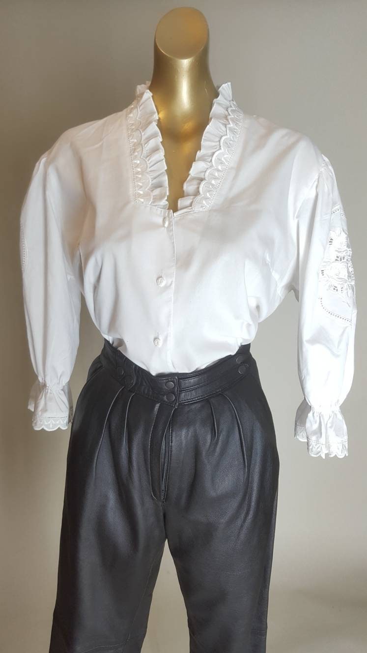 ladies crisp white cotton shirt