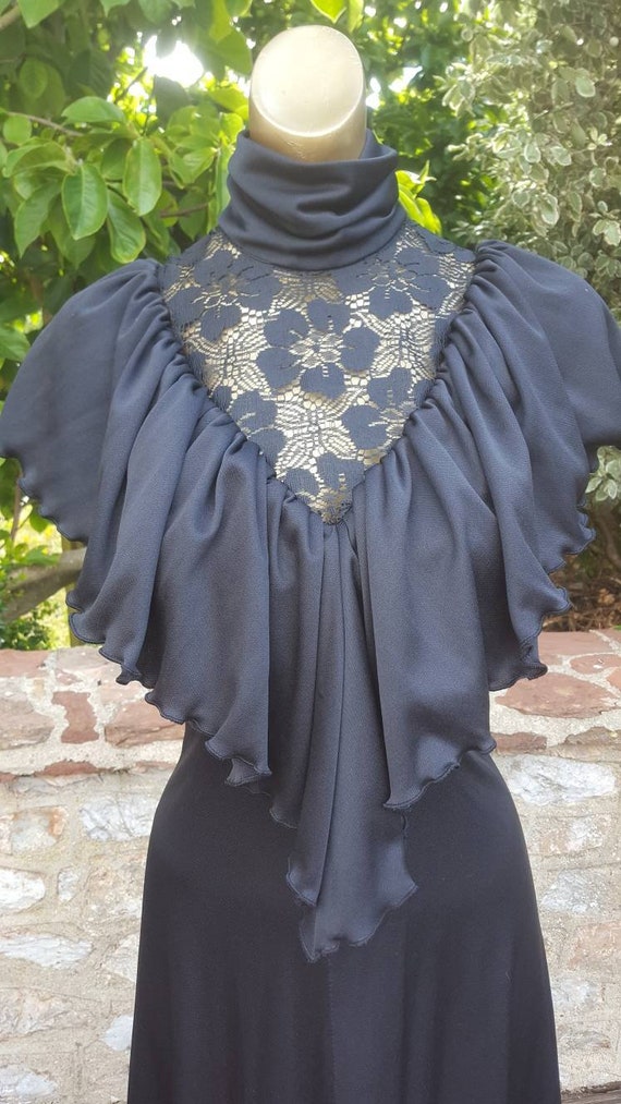 Amazing caped and ruffle lace 70s black prairie dr