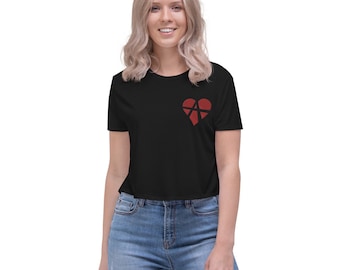 Love Anarchy Heart A Women's Flowy Crop Tee - T-Shirt