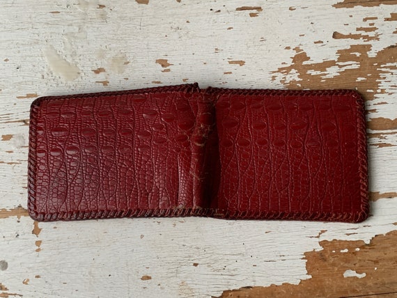 Red Leather Wallet - Vintage Bi Fold Wallet- Unis… - image 3