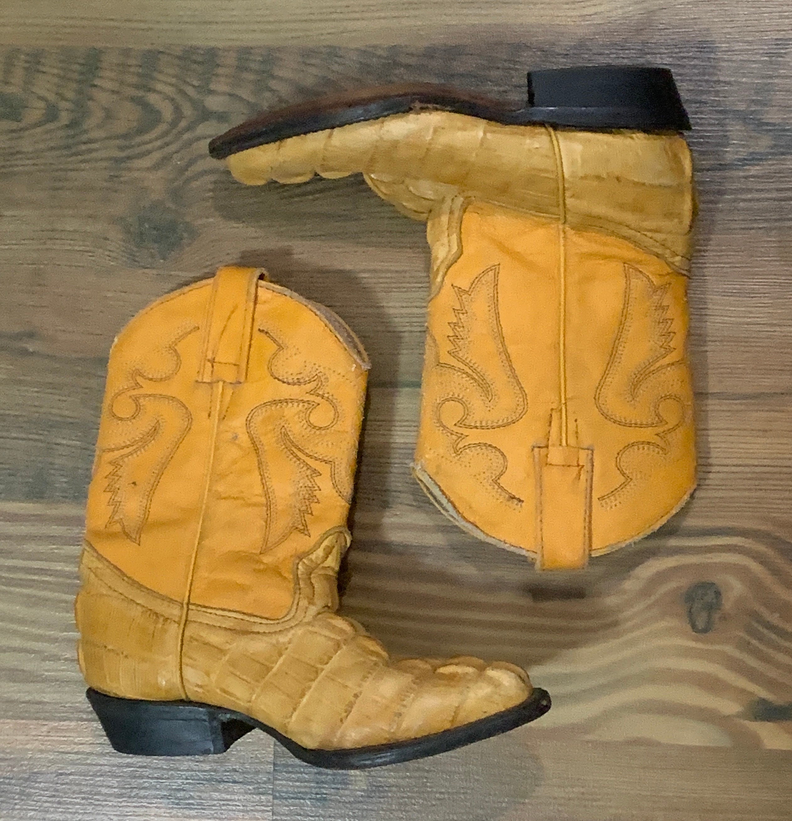 Kids top alligator boots