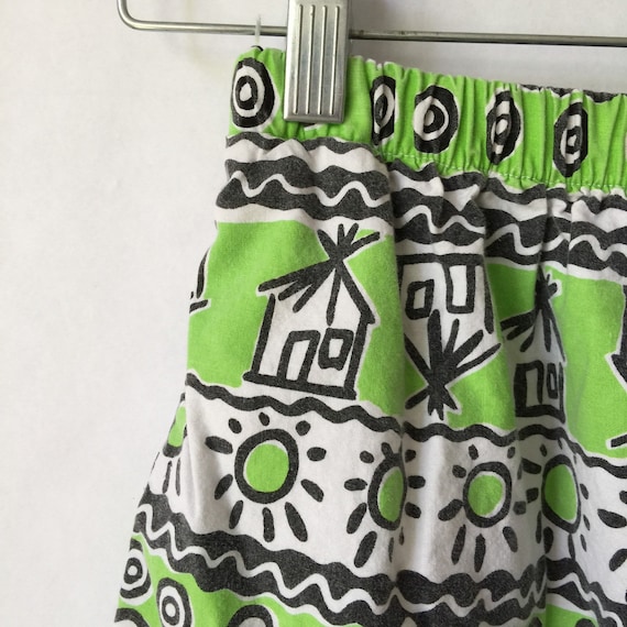 Vintage Green and Black Patterned Shorts - Size S… - image 3