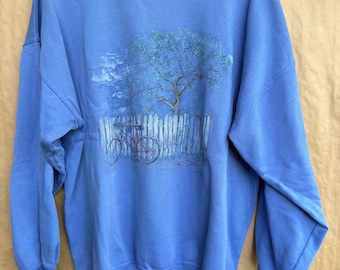Vintage 90s Northern Reflections Graphic Crewneck Sweatshirt | Blue Cottagecore Bicycle & Picket Fence Graphic Pullover | Size Large