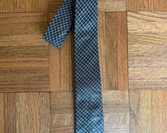 Vintage J. Seth Silk Necktie | Charcoal Grey & White Diamond Grid Pattern | Classic Men’s Power Tie | Executive Office Style