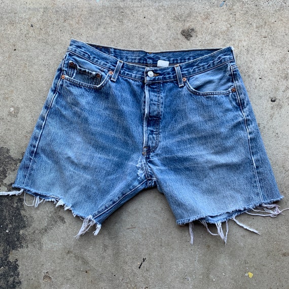 Vintage Levi’s 501 Denim Shorts - Size 34  Jorts- 