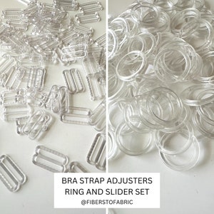 Könnte beinhalten: Eine große Menge an transparenten Kunststoff-BH-Gurtband-Verstellern, einschließlich Ringe und Schieber. Der Text "BRA STRAP ADJUSTERS RING AND SLIDER SET @FIBERSTOFABRIC" ist unter dem Bild gedruckt.