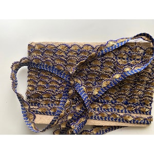 Acabamento estreito azul e dourado, acabamento indiano festivo, acabamento estilo boho, enfeite de borda de sari, acabamento por metro, largura de 2 cm, acabamento trançado