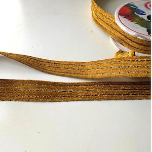 Samtband Meterware, senfgelbe Samtborte, goldfarbenes Lurexband, aufwändige Bastelborte, 2,5cm