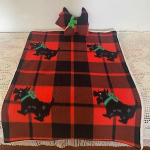 Red & Black Tartan Scotties - 2 Piece Doggie Mat Set (Handmade)