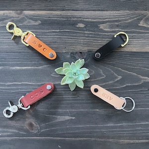 Set of 4 Personalized Leather Key Orbit Organizer, Vegetable Tanned Leather, Leather Key Holder, Natural Leather Key Holder, Made in U.S.A