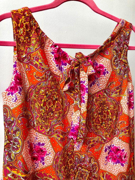 1960s / 1970s  Psychedelic Floral Hawaiian Dress,… - image 7