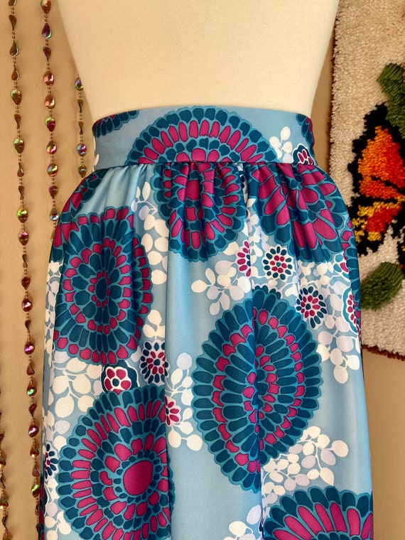 1970s Funky Circular Floral Maxi Skirt, Waist 26in - image 5