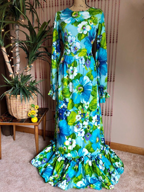 1970s Blue & Green Hawaiian Floral Print Barkcloth
