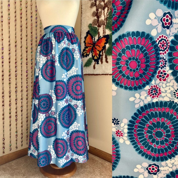 1970s Funky Circular Floral Maxi Skirt, Waist 26in - image 1