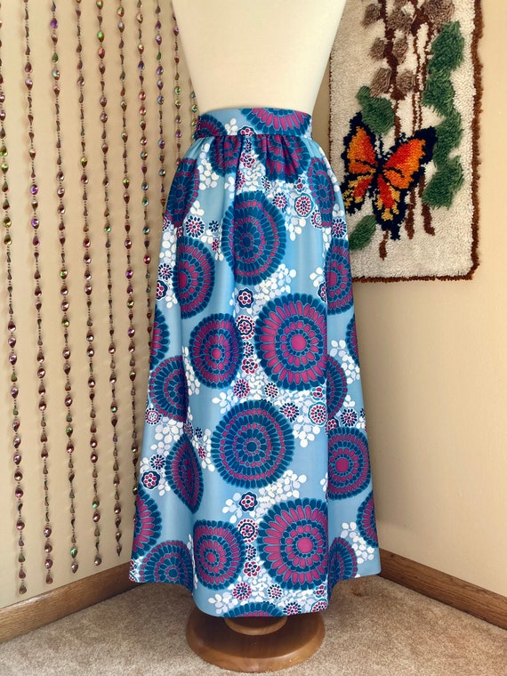 1970s Funky Circular Floral Maxi Skirt, Waist 26in - image 6