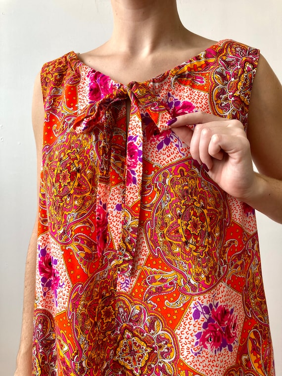1960s / 1970s  Psychedelic Floral Hawaiian Dress,… - image 3