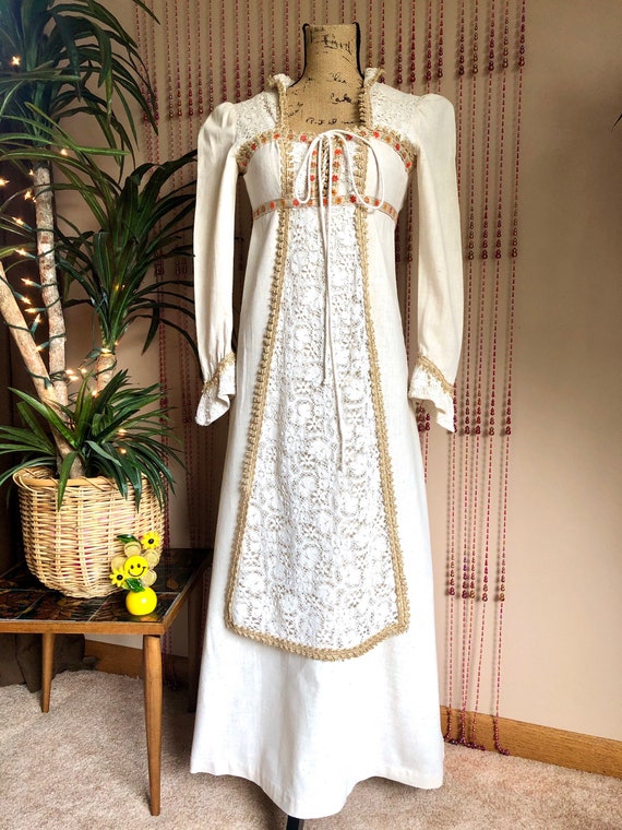 1970s Black Label Gunne Sax With Floral & Lace Det