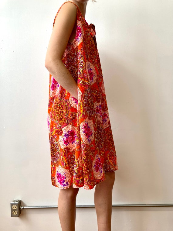 1960s / 1970s  Psychedelic Floral Hawaiian Dress,… - image 4