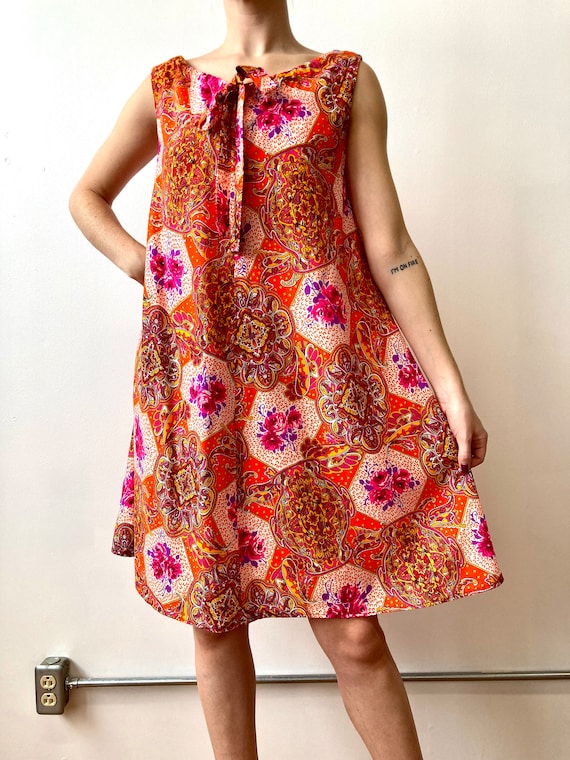 1960s / 1970s  Psychedelic Floral Hawaiian Dress, 