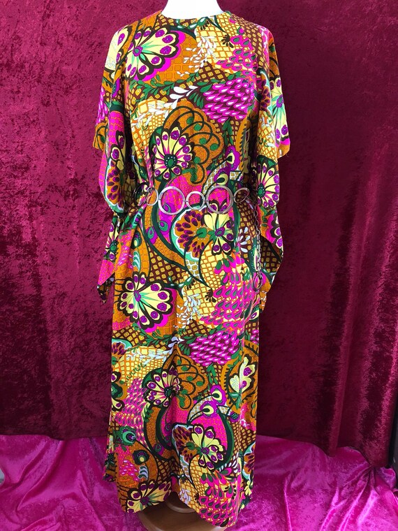 1970s Psychedelic Floral Print Barkcloth Dress